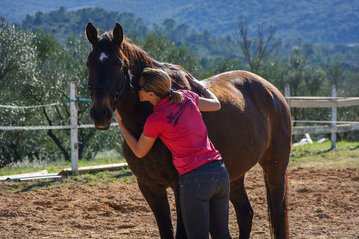 Claire avec son cheval Nuage